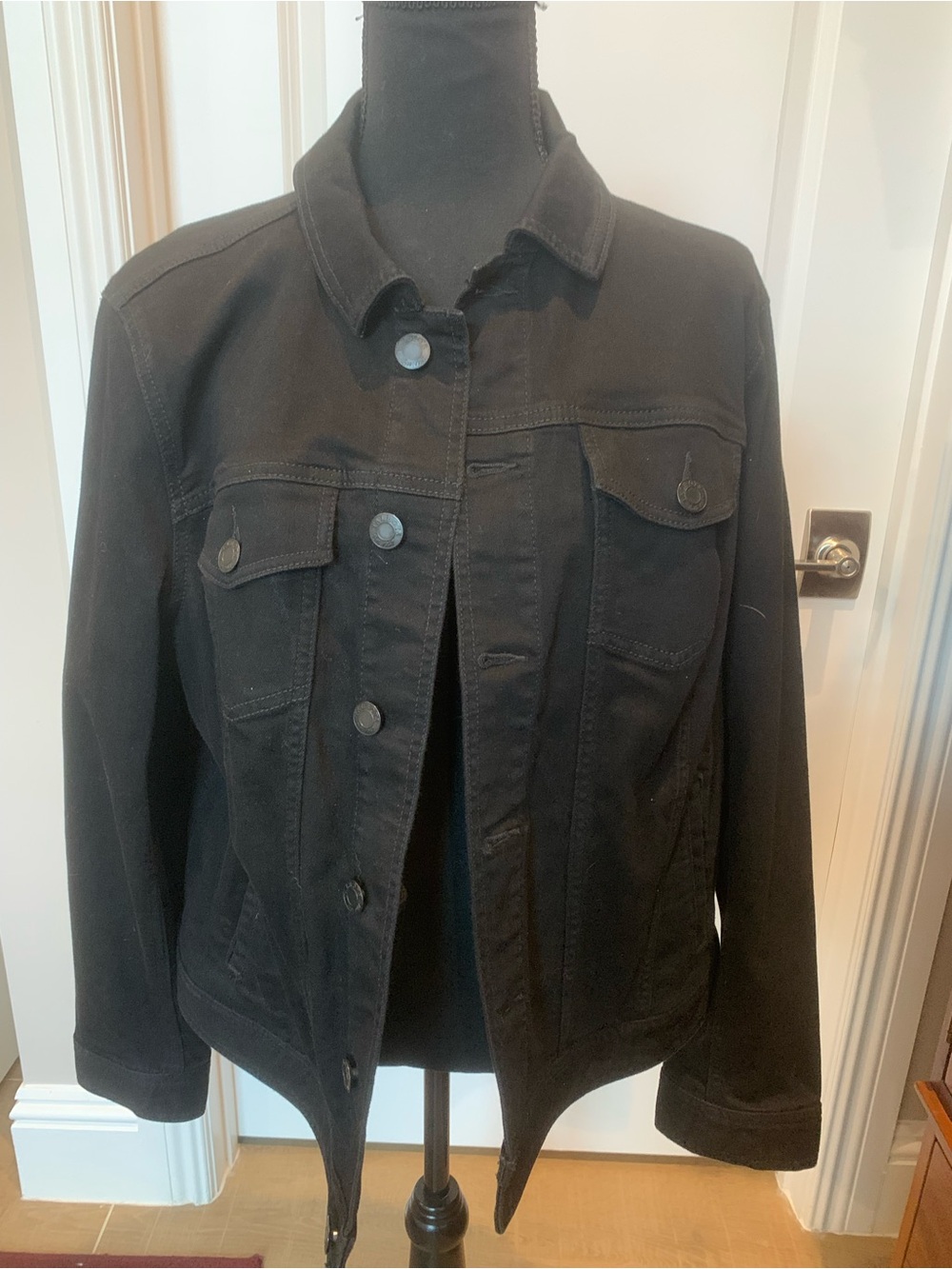 Nearly New Talbots Black Women's Classic Denim Jacket